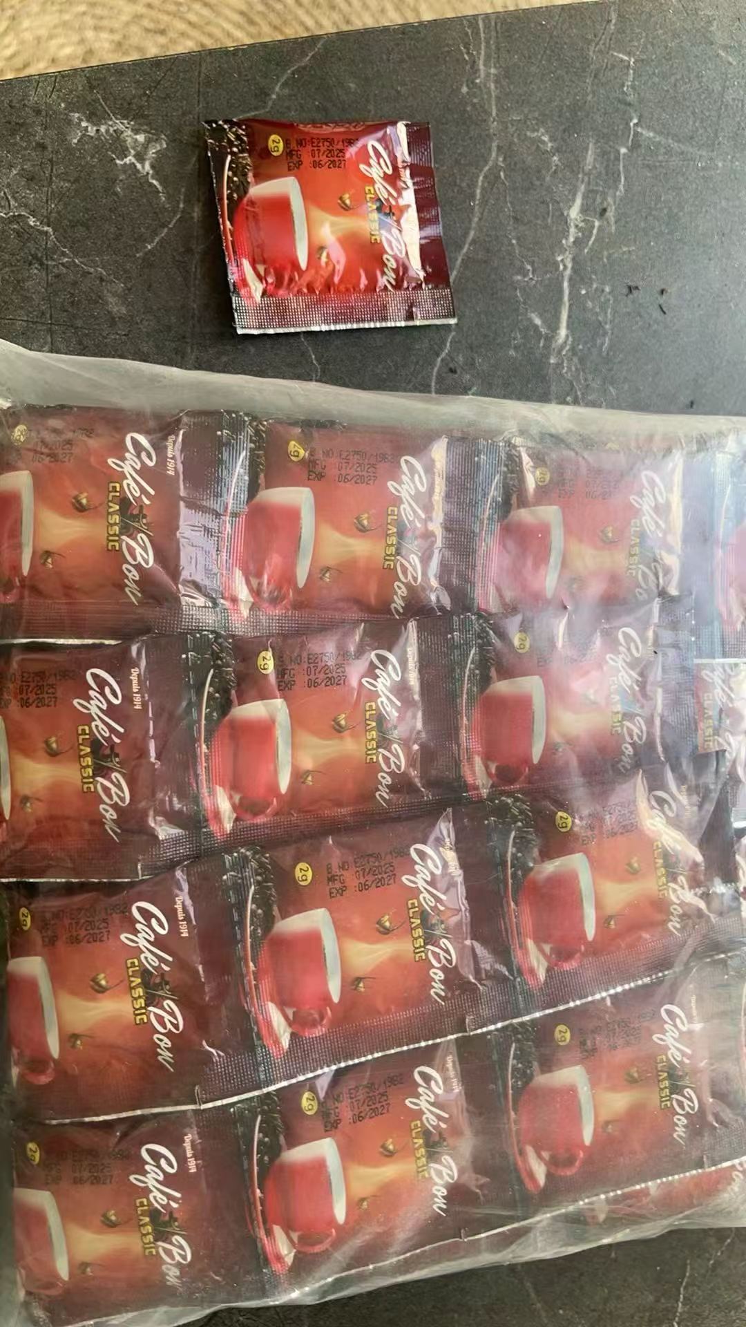 Café Bon Classic instant coffee sachets